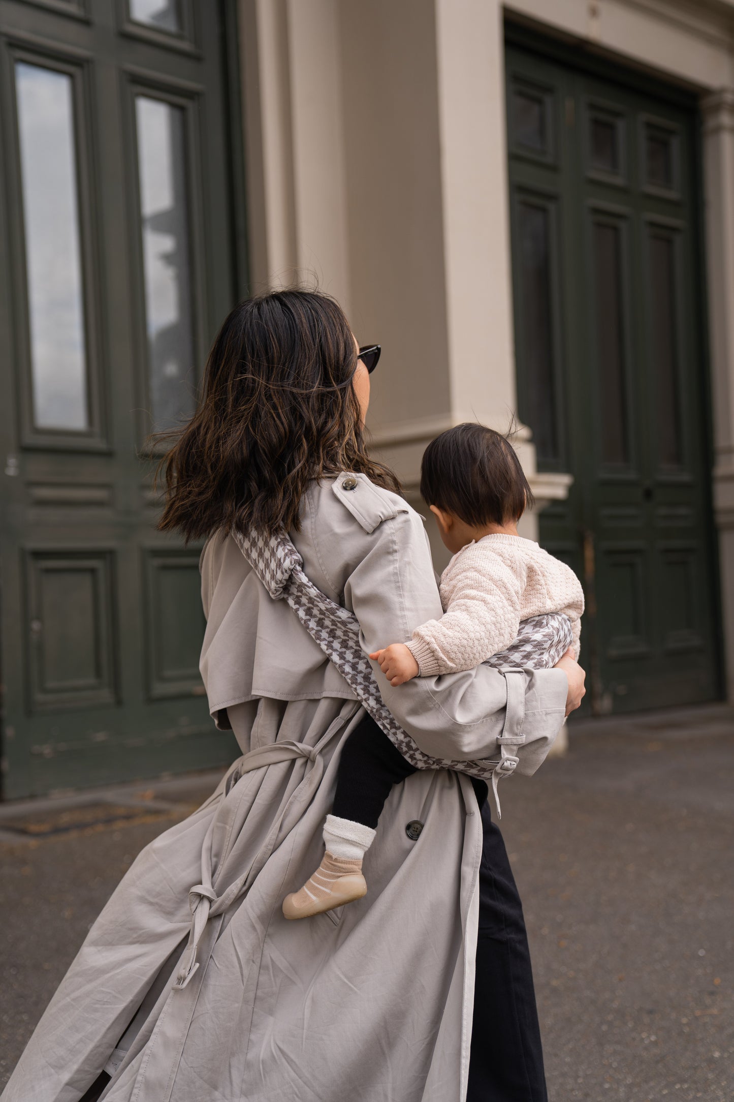 Grey Houndstooth Toddler Carrier